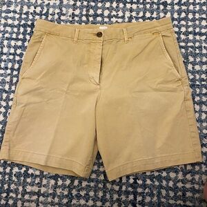 Men’s Gap-size 34- 10inch short- cotton shorts